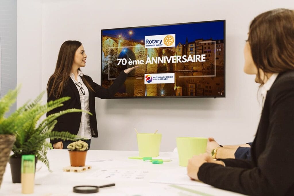 Mockup du diaporama 70e anniversaire du Rotary à Villeneuve-sur-Lot 2024